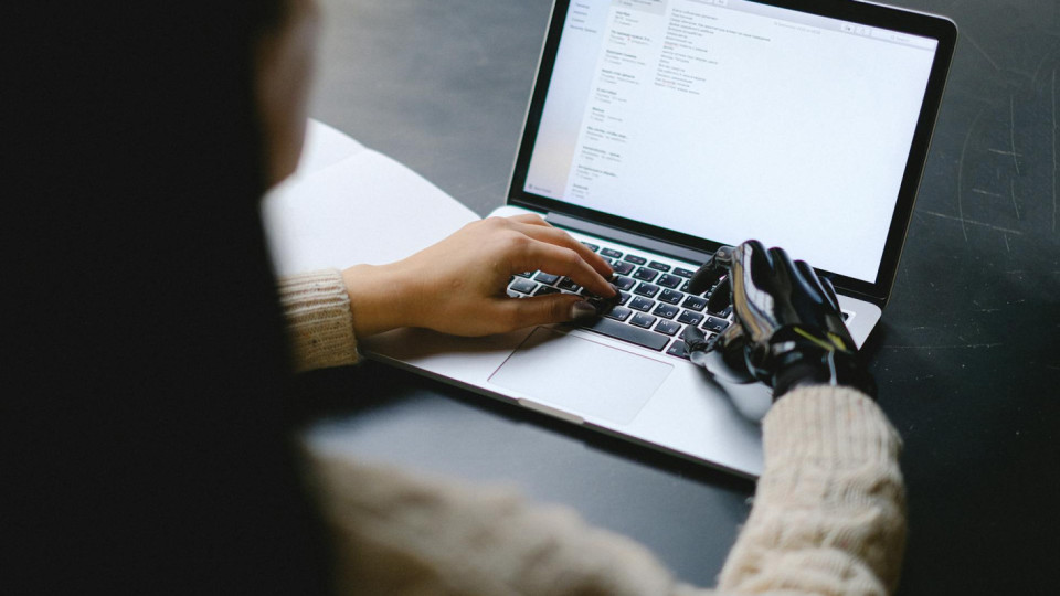 Експерт с ключово предупреждение за изкуствения интелект | StandartNews.com