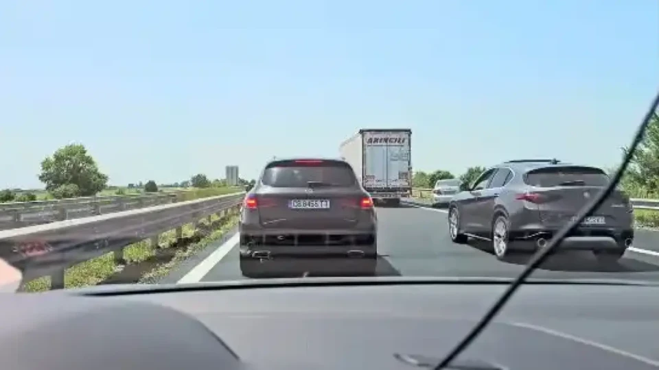 На "Тракия" е страшно. 10 километра тапа /ВИДЕО/ | StandartNews.com