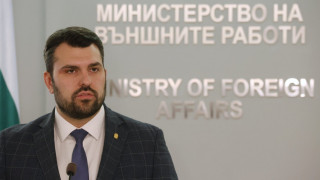 Десетки българи чакат евакуация от Израел