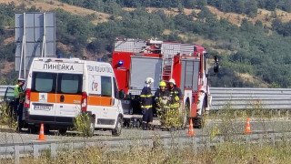 Смърт на пътя затапи движението на важен участък на магистрала Струма