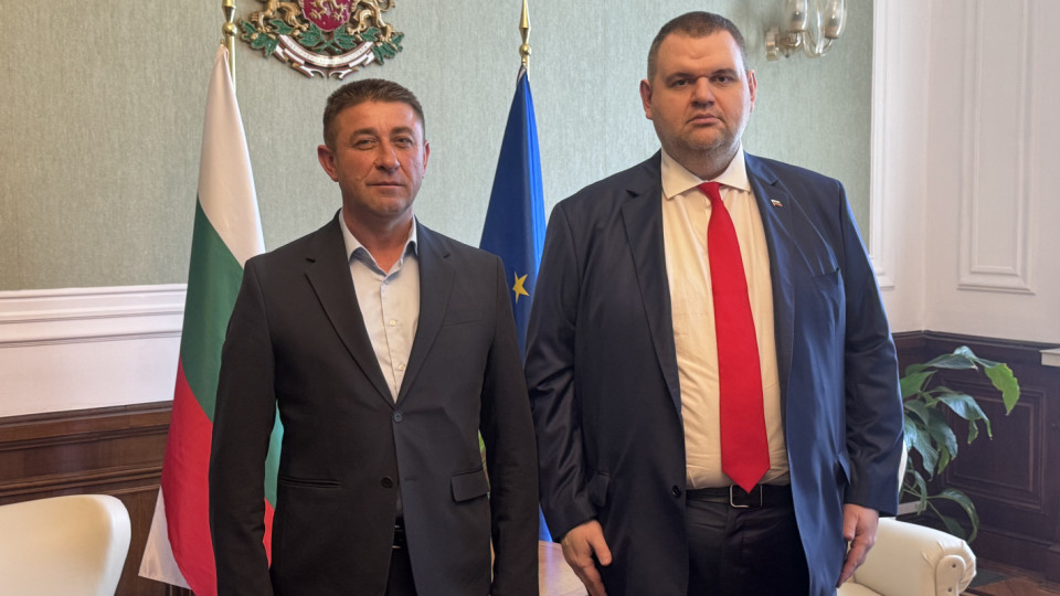 Пеевски прие община Руен в Новото начало | StandartNews.com