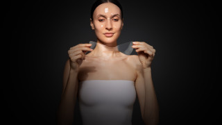 Glass skin е сред трите най-популярни тренда за грижа за кожата това лято