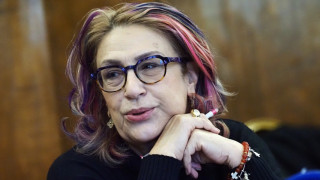 Буруджиева с изненадваща прогноза за президентските избори. Неочакван фотофиниш