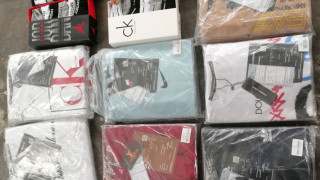 Митниците удариха огромна контрабанда на "маркови" стоки