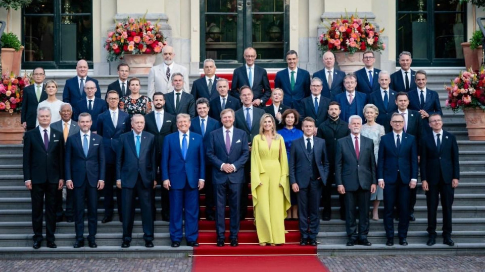 Кралицата на Холандия засенчи световните лидери | StandartNews.com