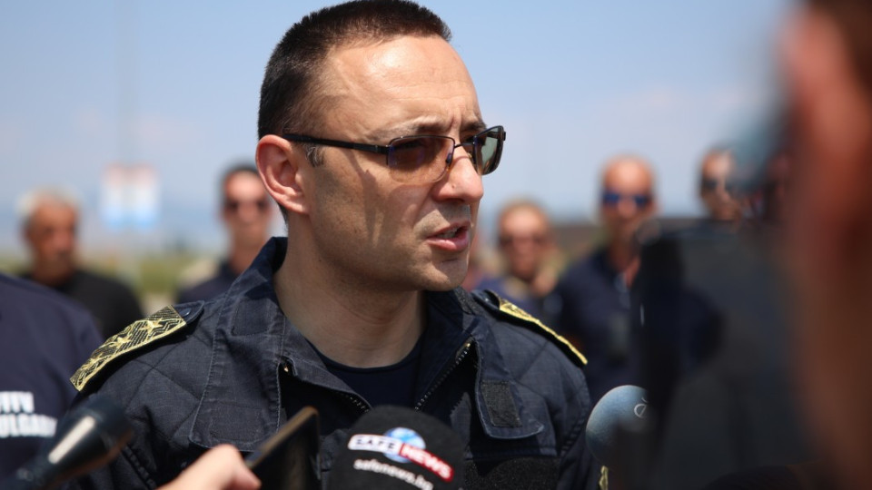 Комисар Джартов отсече за пожарите. Истината за звяра от Шумен и BG-ALERT | StandartNews.com
