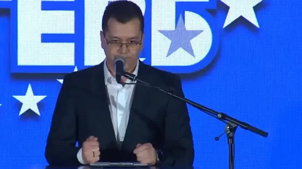 Младежите на ГЕРБ с нов лидер. Кой е Георги Владов? | StandartNews.com