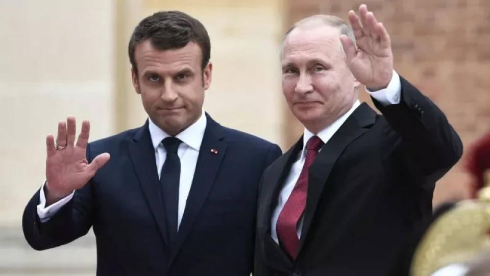 Два часа телефон! Какво си казаха Путин и Макрон | StandartNews.com