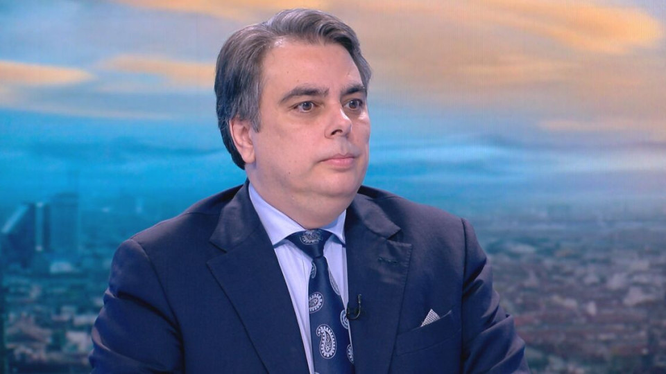 Скандални признания на Асен Василев! Схемата за натиск над кметовете | StandartNews.com