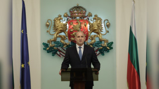 Радев с поздрав към САЩ и Тръмп за националния празник
