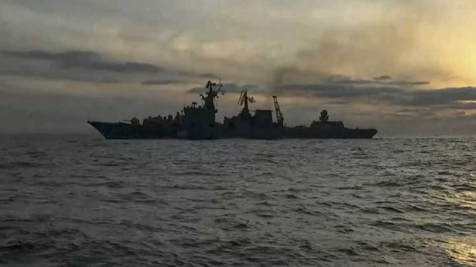 Кошмар с кораб в Червено море! Стрелба с гранатомети | StandartNews.com