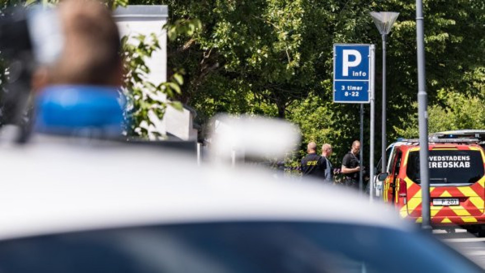 Ад на пътя! Автобус с деца се обърна, десетки ранени | StandartNews.com