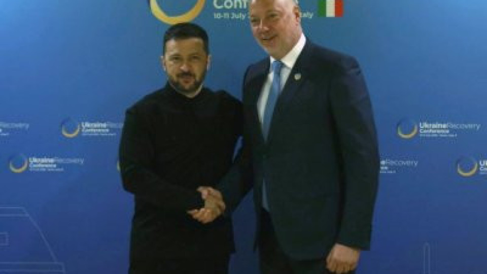 Топ водеща на БНТ разнебити Желязков и Зеленски! | StandartNews.com