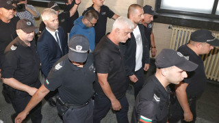 Топ юристи изригнаха! Сринаха тезите на адвокатката на Благомир Коцев