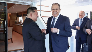 Ким Чен-ун знае съдбата на Украйна. Каза я на Лавров