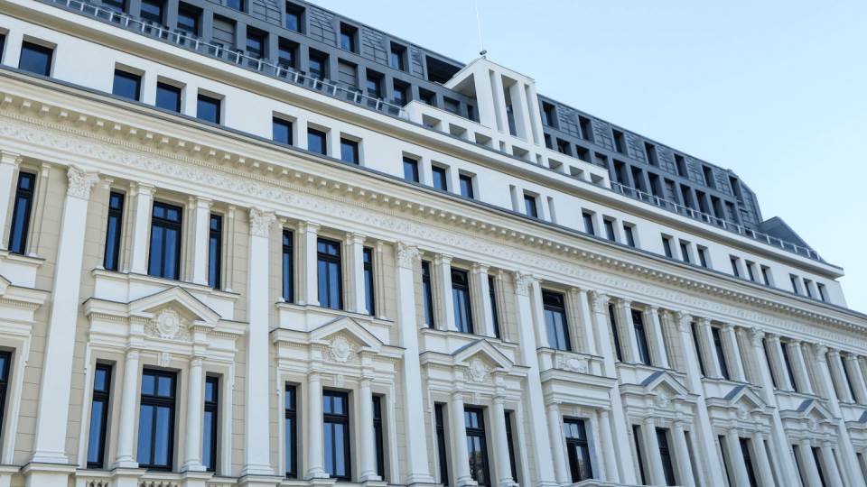 Fitch Ratings повиши дългосрочния кредитен рейтинг на ББР | StandartNews.com