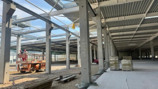 Нов завод позлатява най-красивия ни град. Дъжд от пари