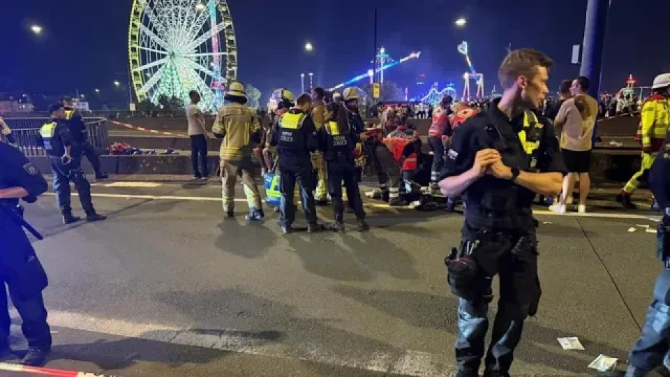 Тежък  инцидент с фойерверки в Германия. Има ранени | StandartNews.com