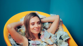 Новата седмица! Четири зодии се къпят в пари