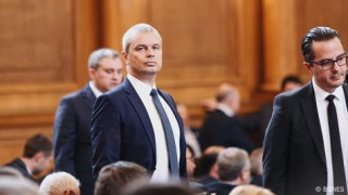 Телефонът на Костадинов звънна. Най-странното обаждане