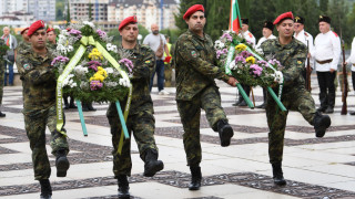 Стара Загора почете паметта на героите си
