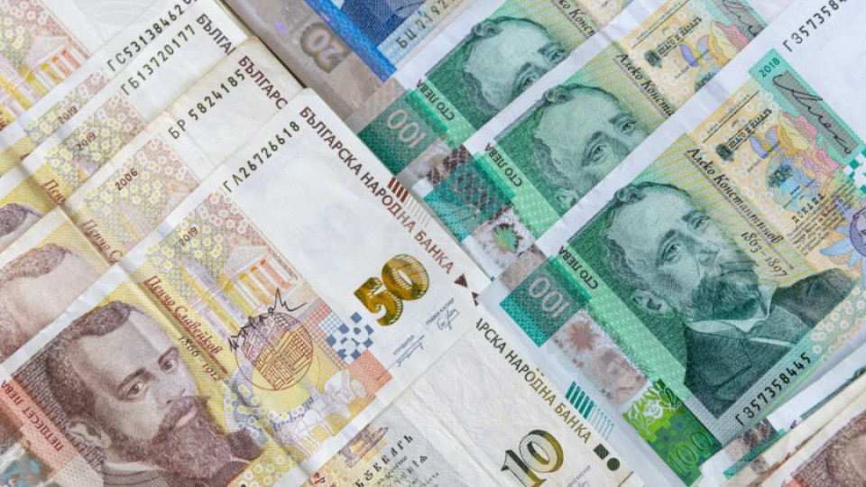 Паника в магазина! Не приемат банкноти от 50 и 100 лева | StandartNews.com