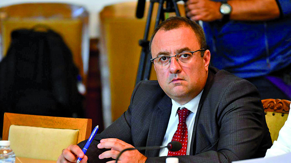 Министър Иван Иванов пред СТАНДАРТ: Чудесата са двигател за просперитет на регионите | StandartNews.com