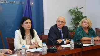 Ново приложение показва цените на всички лекарства в лева и в евро