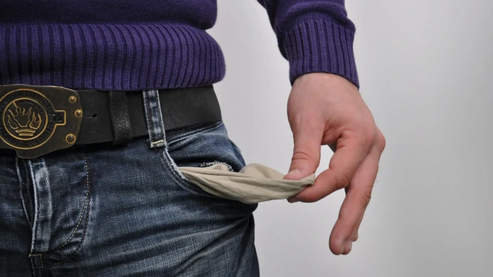 Нова линия на бедност! Засяга 1,4 милиона българи | StandartNews.com