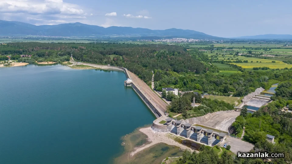 Червена лампа с водата! Критично ниво в ключов язовир | StandartNews.com