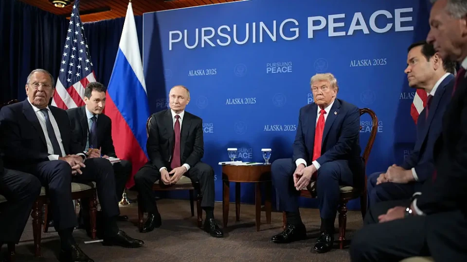 Срещата на Тръмп и Путин започна. Смениха формата/ВИДЕО и СНИМКИ/ | StandartNews.com