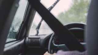 Стъжнява се животът на шофьори и пътници без колани