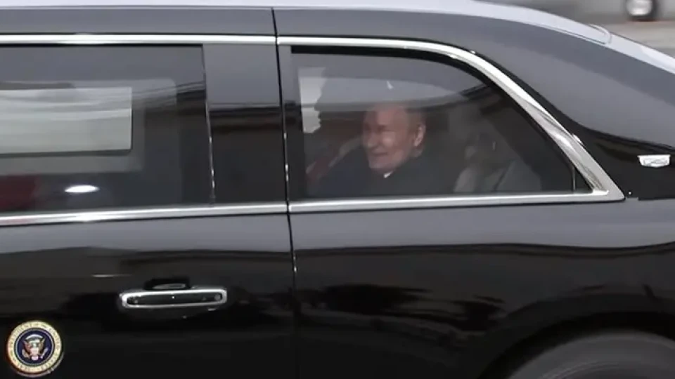 Тръмп качи Путин в "Звяра". Какъв знак е това? | StandartNews.com