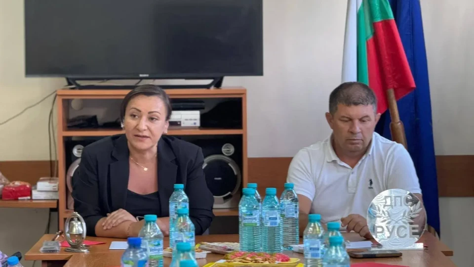 Атидже Вели представи в Русе кампанията "Вяра и семейство" | StandartNews.com