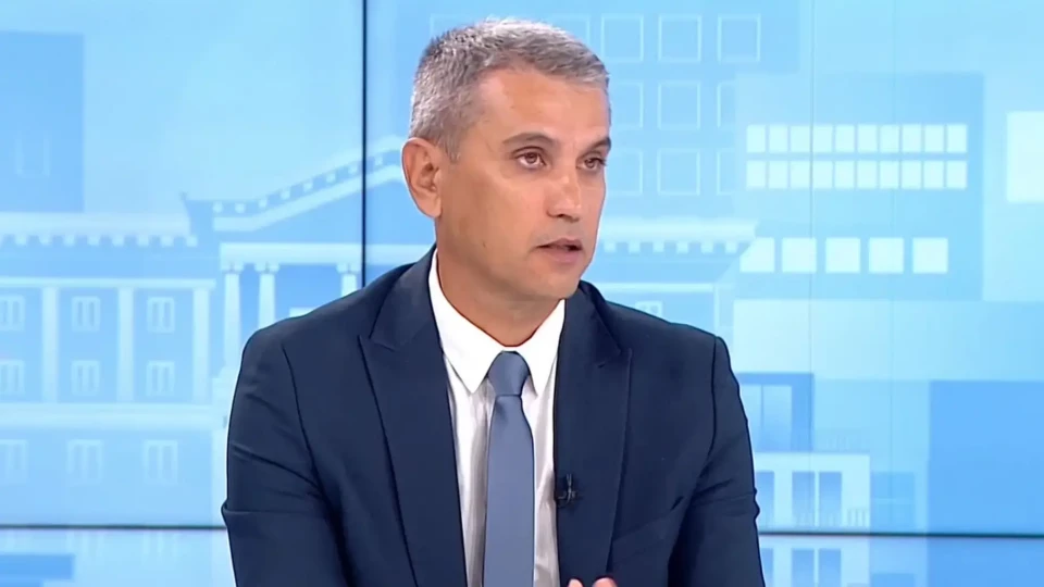 Инвестиционни и романтични онлайн измами заливат България | StandartNews.com