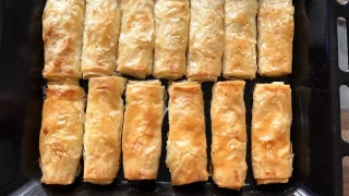 Хрупкави пурички със сирене и кашкавал