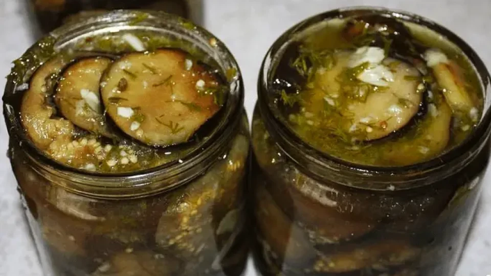 Патладжанът е царят на зимнината. Безумно вкусна разядка | StandartNews.com