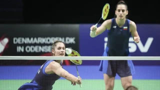 Първа победа за България на Световното по бадминтон