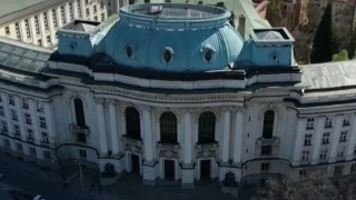 От 2000 до 5000 лева! Университетските заплати под лупа