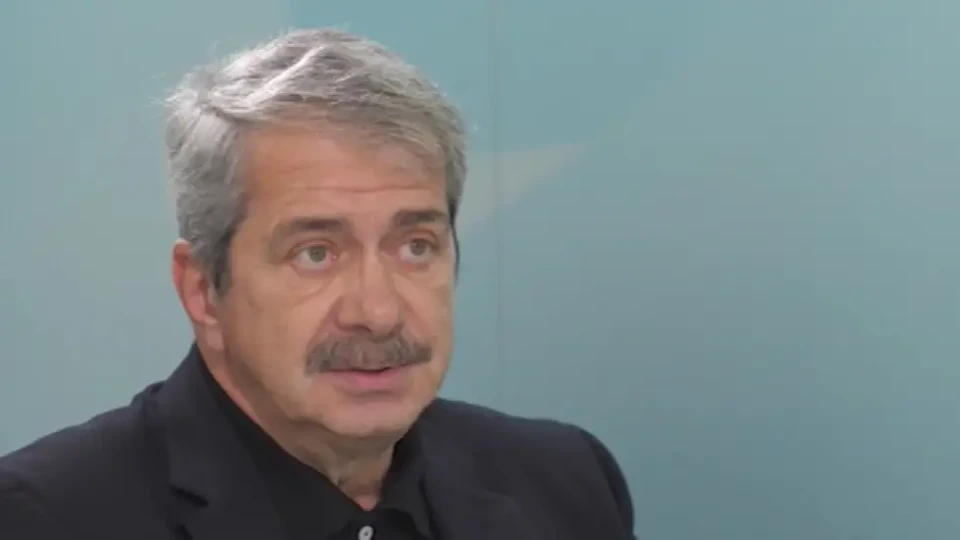 Евгени Михайлов занули "Промяната": Да влязат санитарите | StandartNews.com