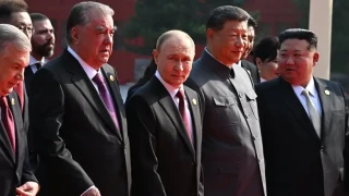 Парадът на Си, Путин и Ким през 10 китайски мъдрости