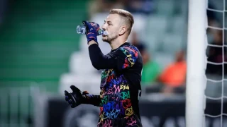 Известен наш вратар с уникален лаф за националите