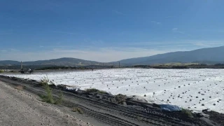 Покривка предотвратява запрашаването на града при ветрове