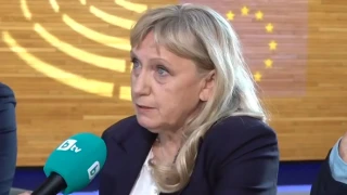Елена Йончева зове за разследване на руските дронове над Полша
