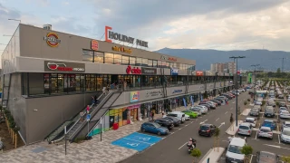 HOLIDAY PARK Красно село отвори врати
