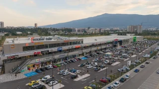 Ново място за пазаруване отвори врати в София