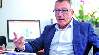 Диян Стаматов разкри пред СТАНДАРТ най-голямата промяна в училище