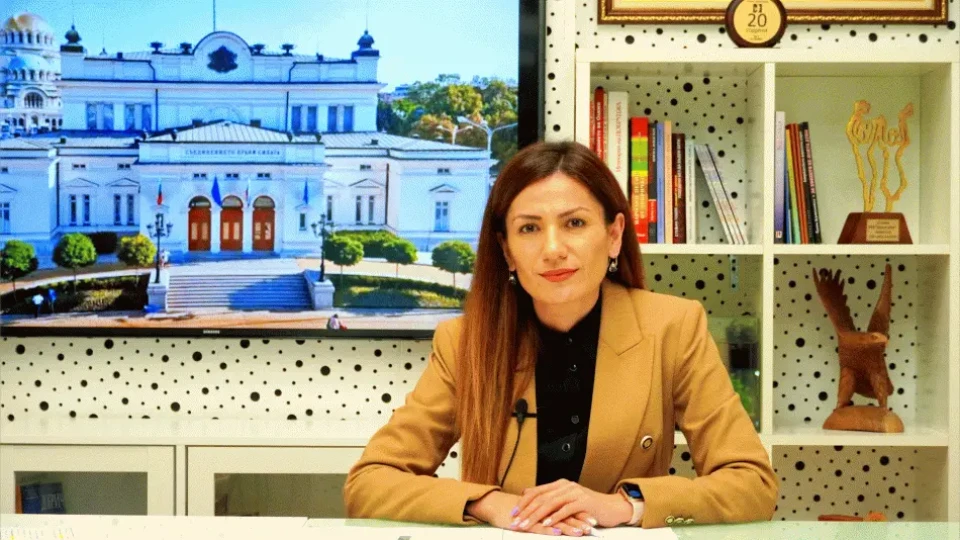 Ертен Анисова: Хората са най-важни за ДПС-Ново начало | StandartNews.com