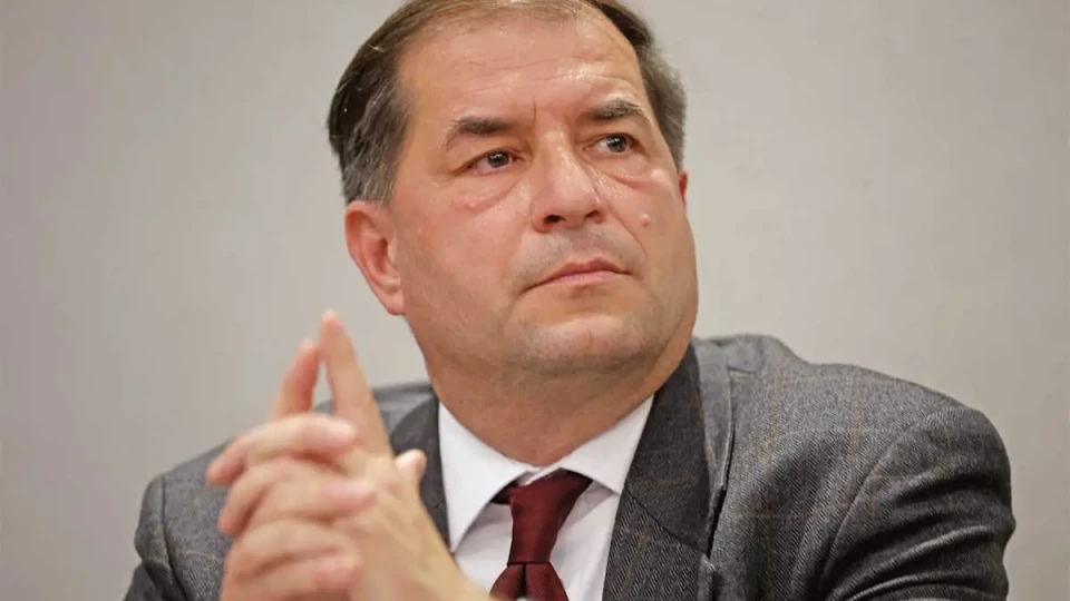 Борислав Цеков с горещ анализ! Новият курс на Тръмп | StandartNews.com