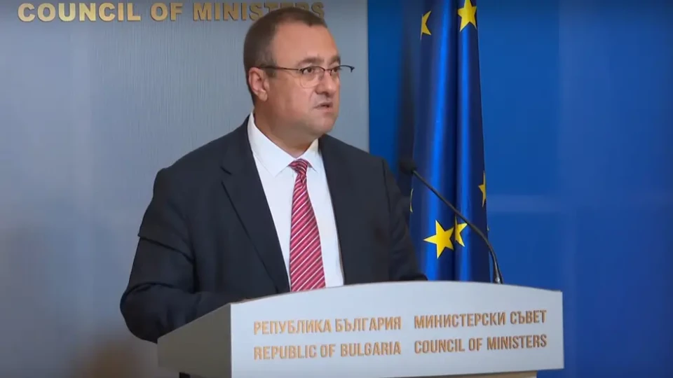 Министър поиска оставка на ключово лице | StandartNews.com